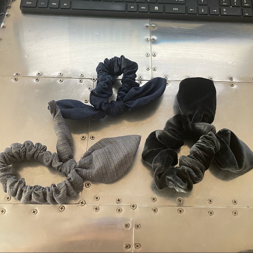 Rena Scrunchie Set - Picture 5 of 5